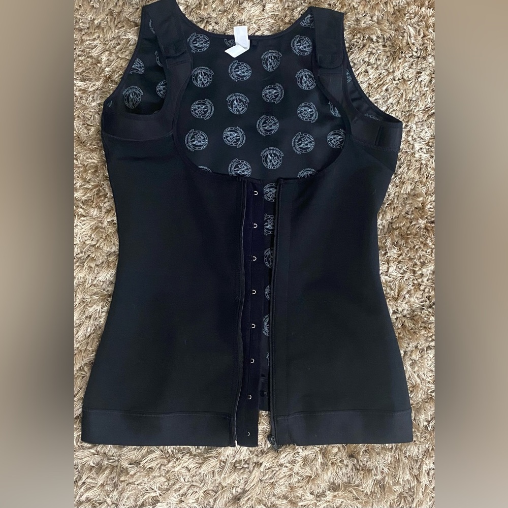 Shaper ( colombian) XL like new